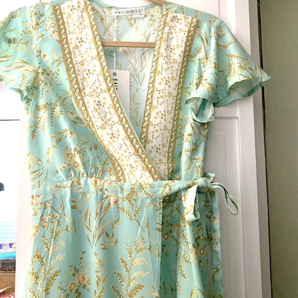 VICI Printed Wrap Dress, S, M, L - Picture 13 of 13